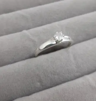 Anel solitario Zirconia Grossa