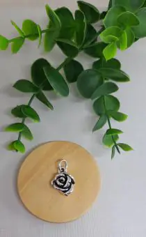 Pingente flor eletroformação P