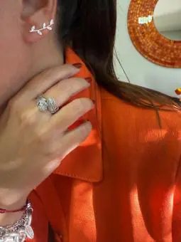 Brinco ear cuff seis folhas zirconias