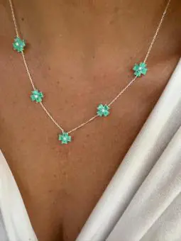 Colar trevos  zirconia verde agua