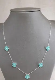 Colar trevos  zirconia verde agua