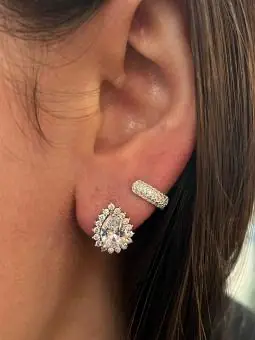 Brinco gota cravejado zirconia