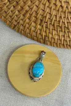 Pingente relicario turquesa