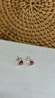 Brinco gota zirconia Cherry
