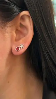 Brinco gota zirconia Cherry
