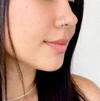 Piercing argolinha cravejada